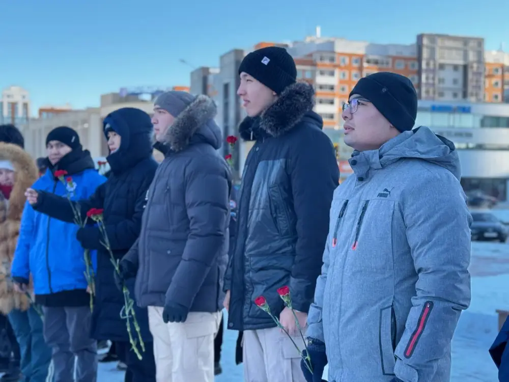 115-летие легендарного полководца: память Бауыржана Момышулы почтили в Астане (5)