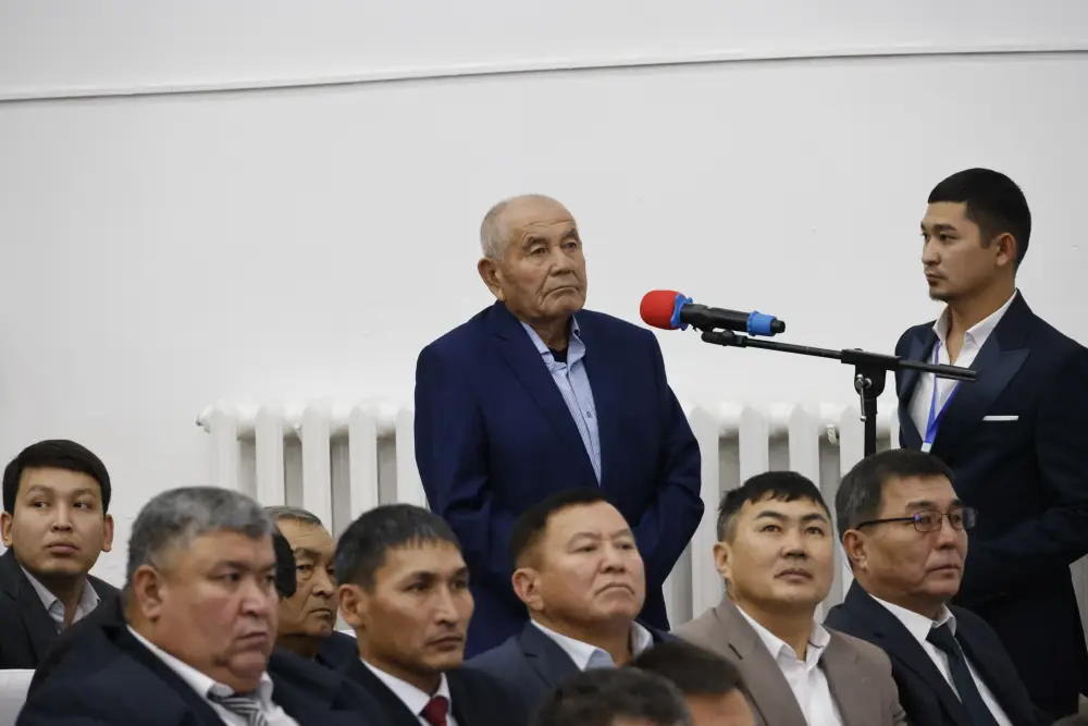 В Аксуском районе по итогам года очередь на жилье сократится на 12% (3)