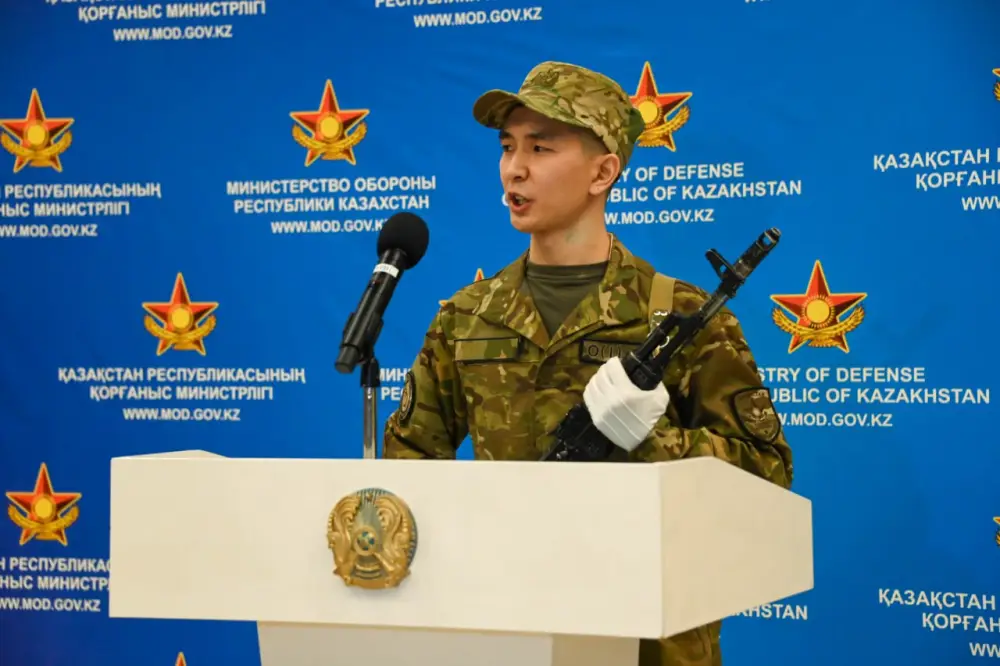 Молодые солдаты творческого взвода дали клятву на верность Родине (7)