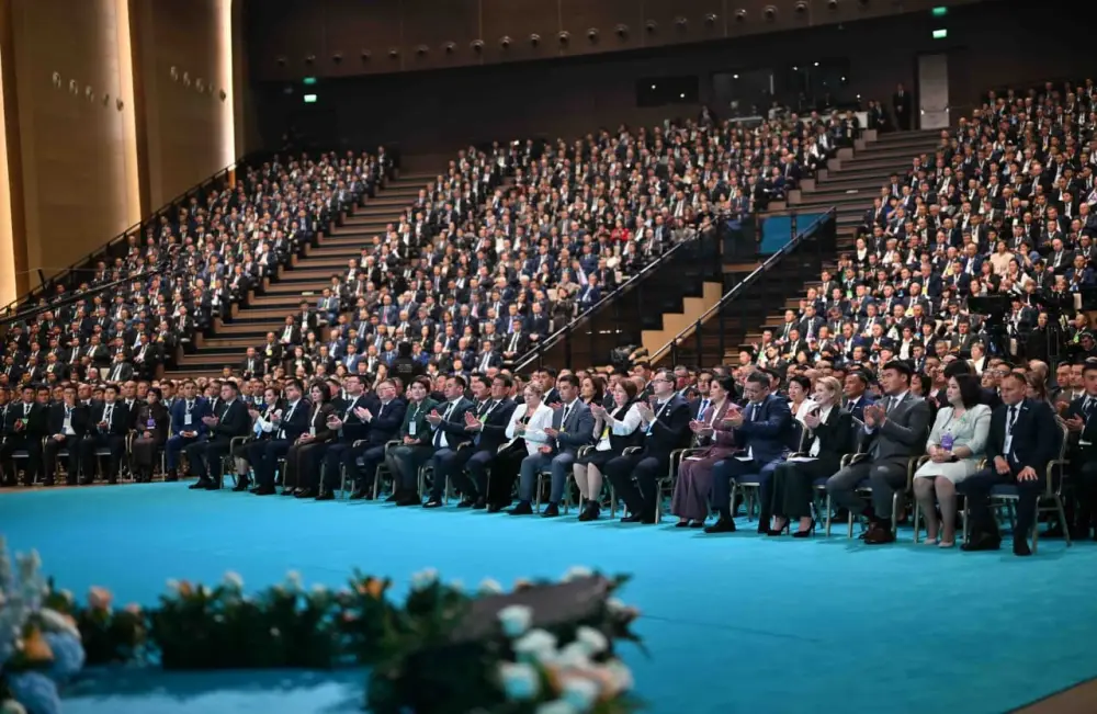 В Астане прошел Форум сельских акимов с участием Президента Касым-Жомарта Токаева (5)