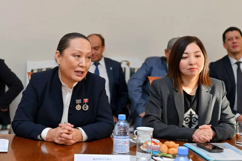 Состоялась встреча с казахской диаспорой в Омске (5)