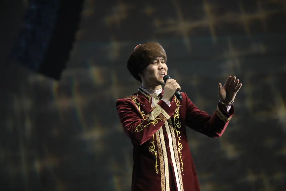 Отечественные и зарубежные дизайнеры представили свои коллекции на национальном фестивале моды в Актобе (4)