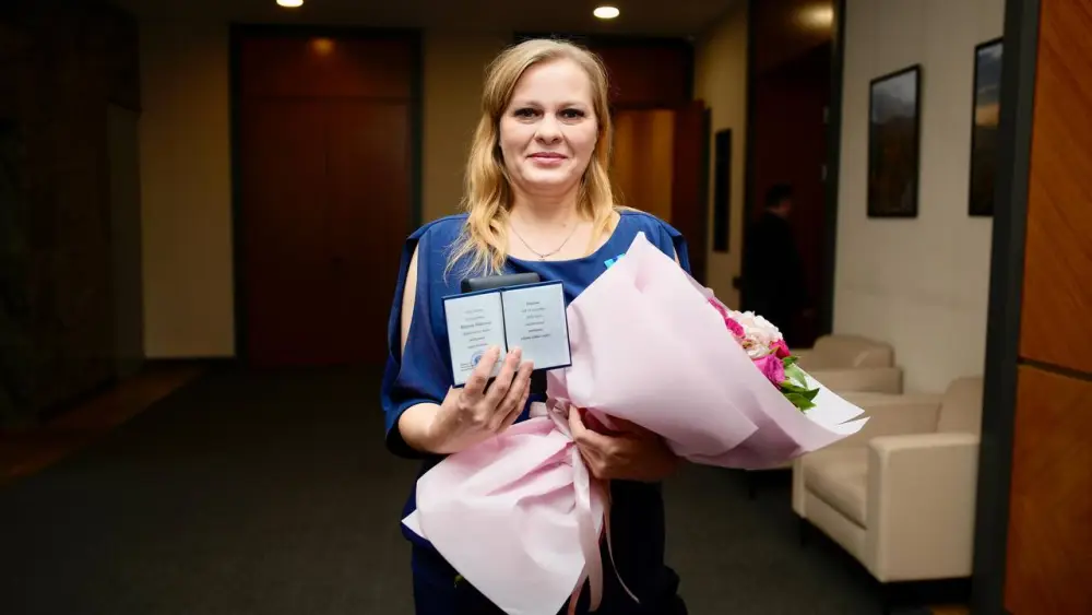 В Восточном Казахстане вручили госнаграды в честь Дня Независимости (7)