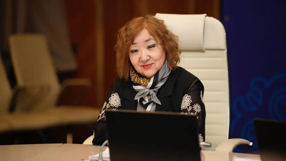 В ВКО состоялось заключительное в этом году заседание областной комиссии по делам женщин (7)