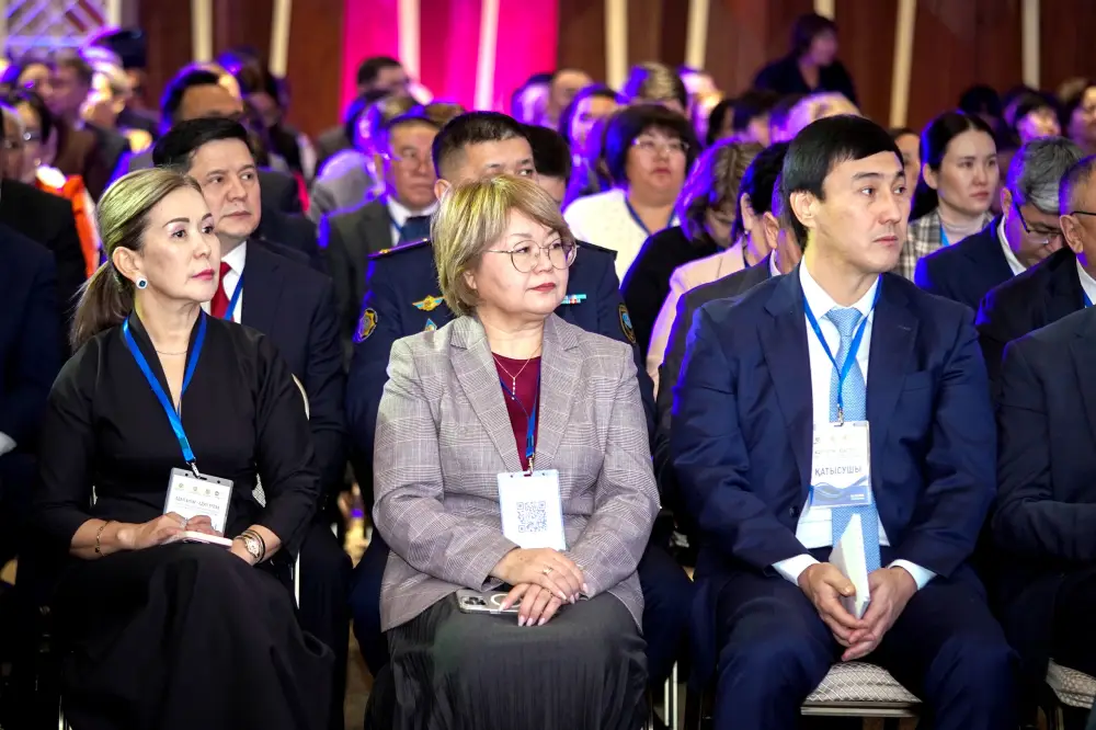 Казахстан занимает второе место в мире по уровню признания труда педагогов – министр просвещения Жулдыз Сулейменова (2)
