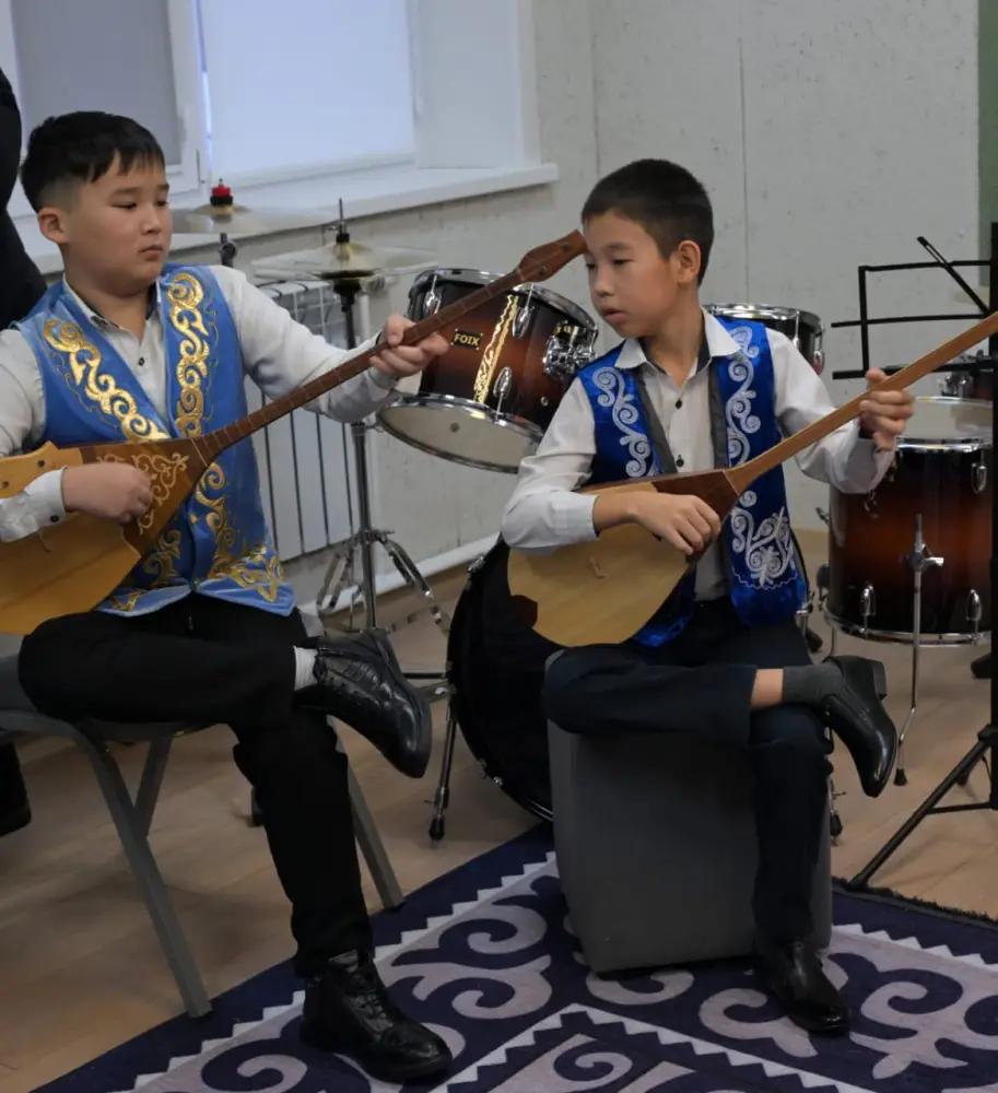 Дом культуры им. Шамши Калдаякова открыли в селе Жетекши (8)