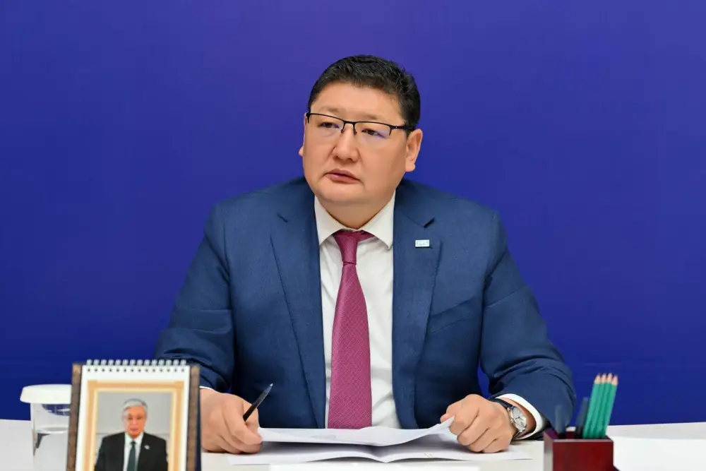 Аким области провел личный прием жителей города Семей (4)