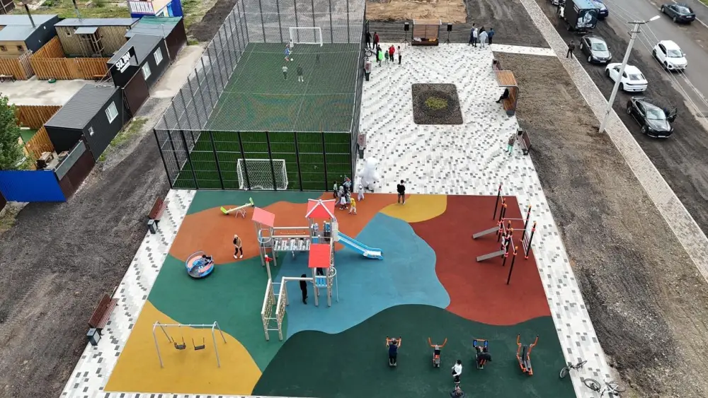 Безопасная улица, благоустроенный двор, зеленые насаждения: как изменился район Алматы в 2025 году (3)