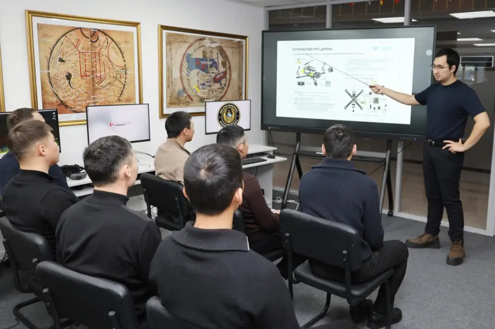 Спецподразделение «Бүркіт» Национальной гвардии осваивает FPV-дроны (6)