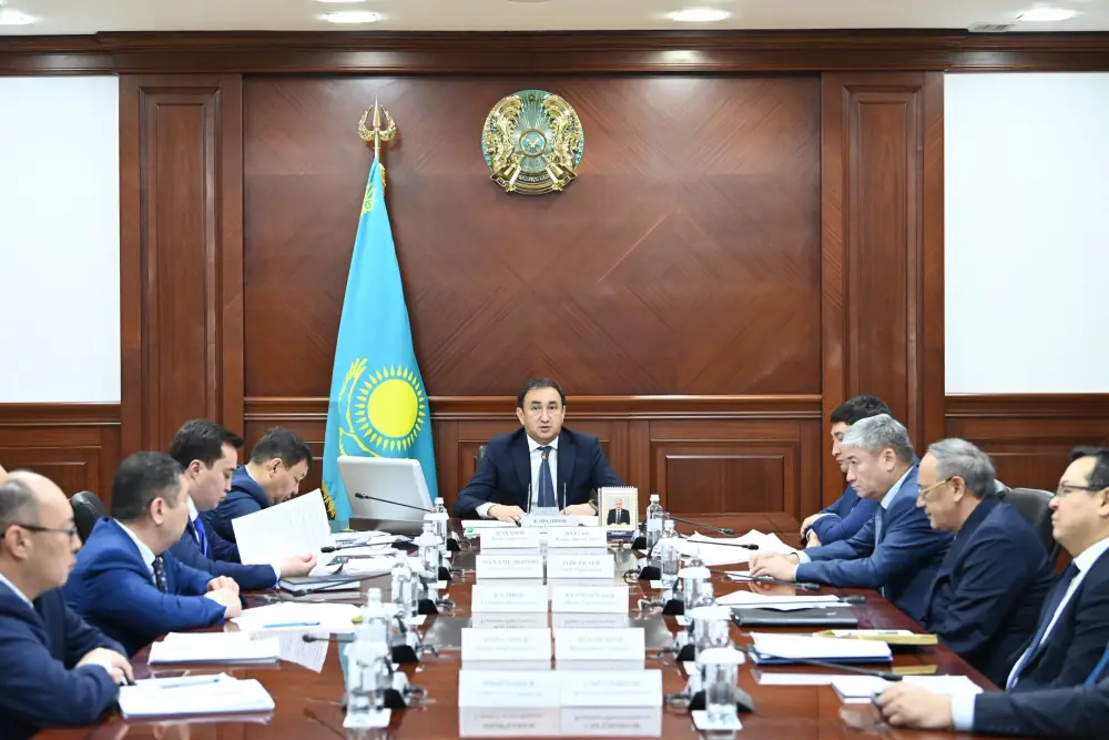 Рассмотрены вопросы развития и цифровизации транспортно-транзитной отрасли (7)