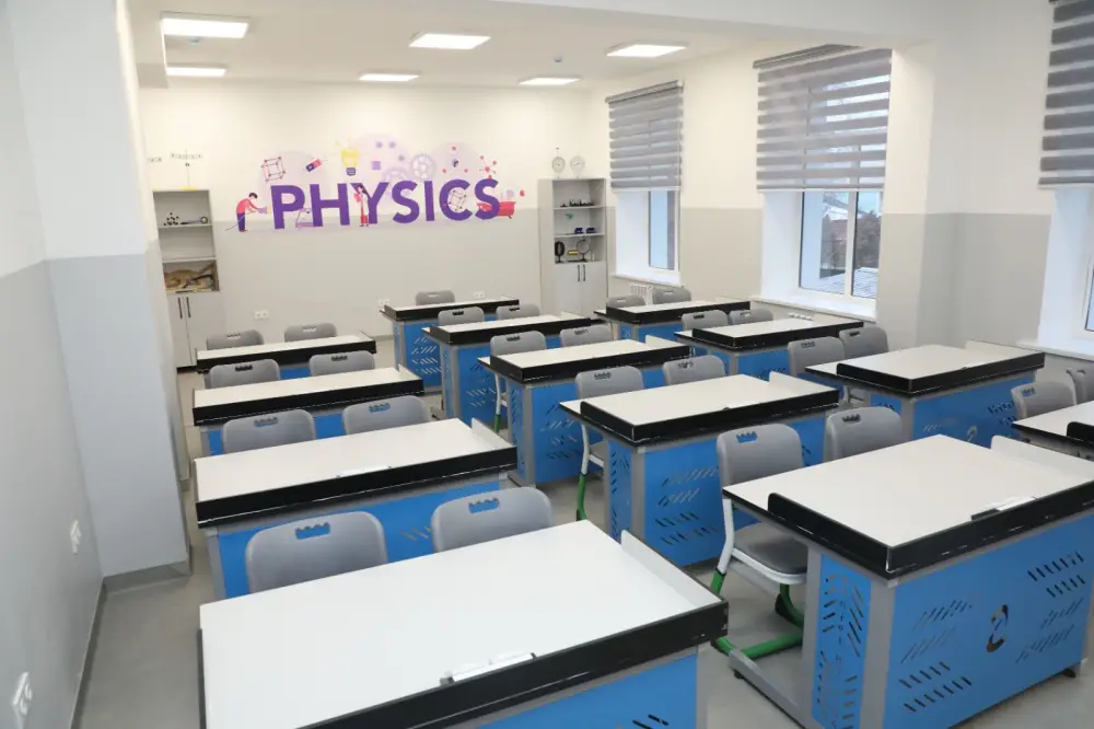 В Алматы состоялось техническое открытие объектов образования (4)