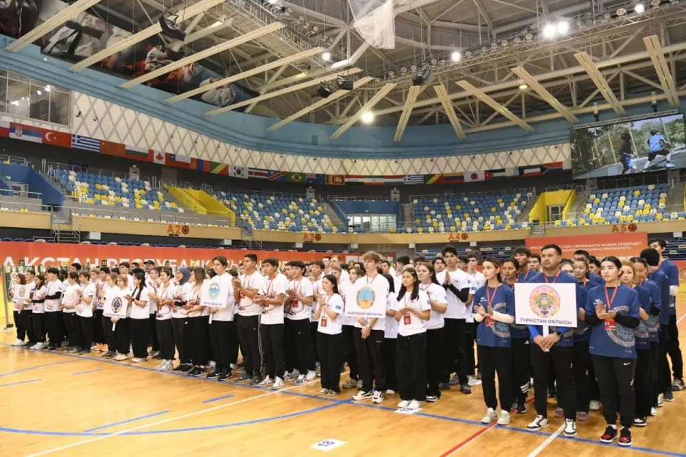 В Астане стартовал зимний чемпионат Казахстана по стрельбе из лука (2)