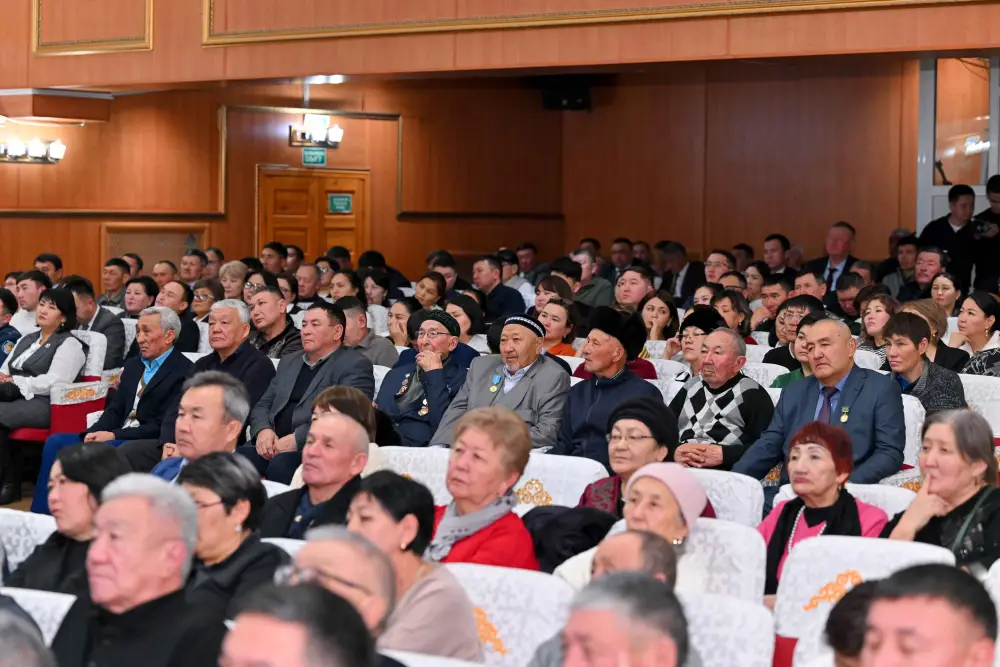 Аким области встретился с жителями Аягозского района (7)