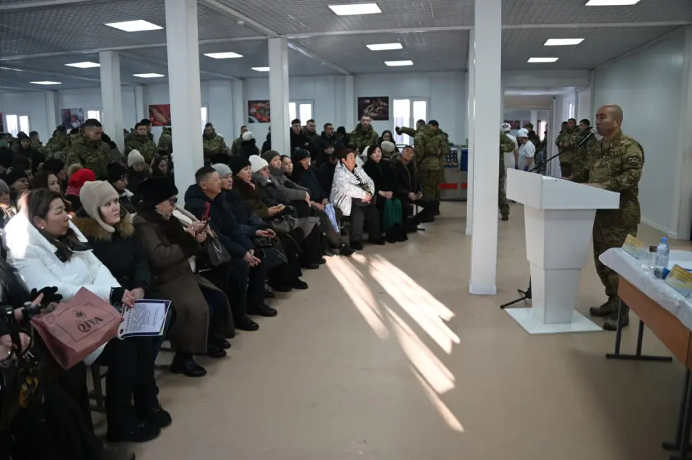 Воинскую часть Карагандинского гарнизона посетили родители солдат (5)