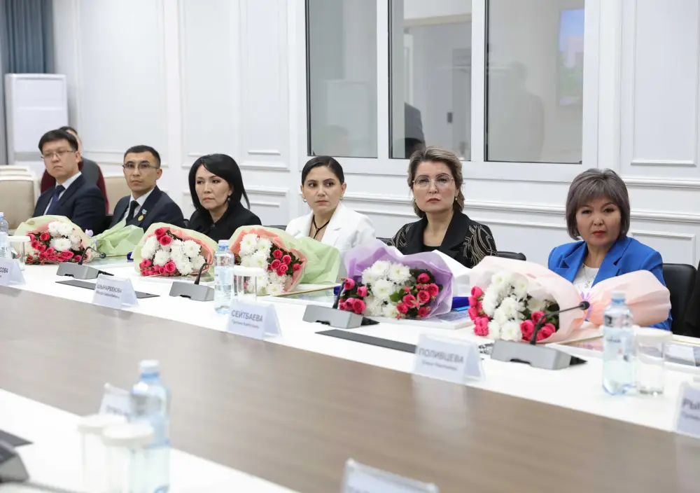 Лучших педагогов наградили в Жамбылской области (2)