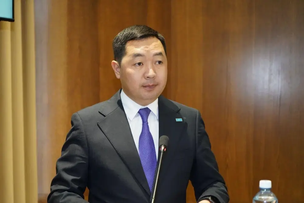 Состоялась XXXII сессия маслихата области Абай (2)