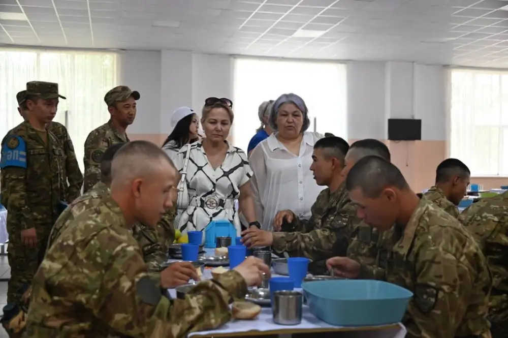 Более трех тысяч детей военнослужащих вовлечены в систему кружковой и спортивной работы (7)