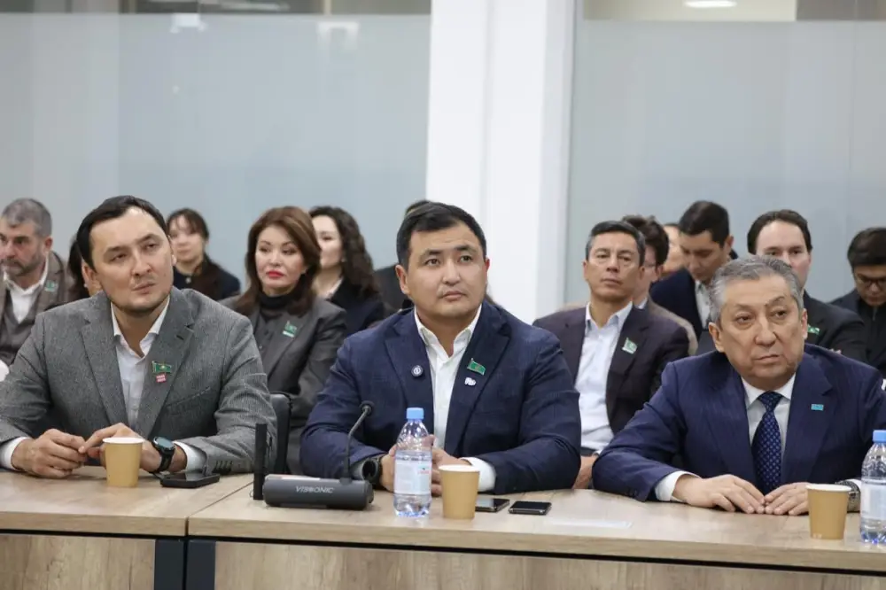 Депутаты и Общественный совет обсудили изменения в Генеральный план Алматы (4)