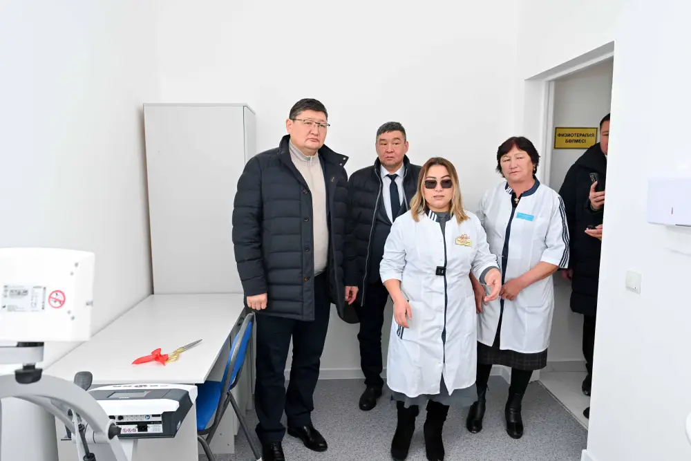 Аким области посетил село Ер-Кабанбай Урджарского района (3)