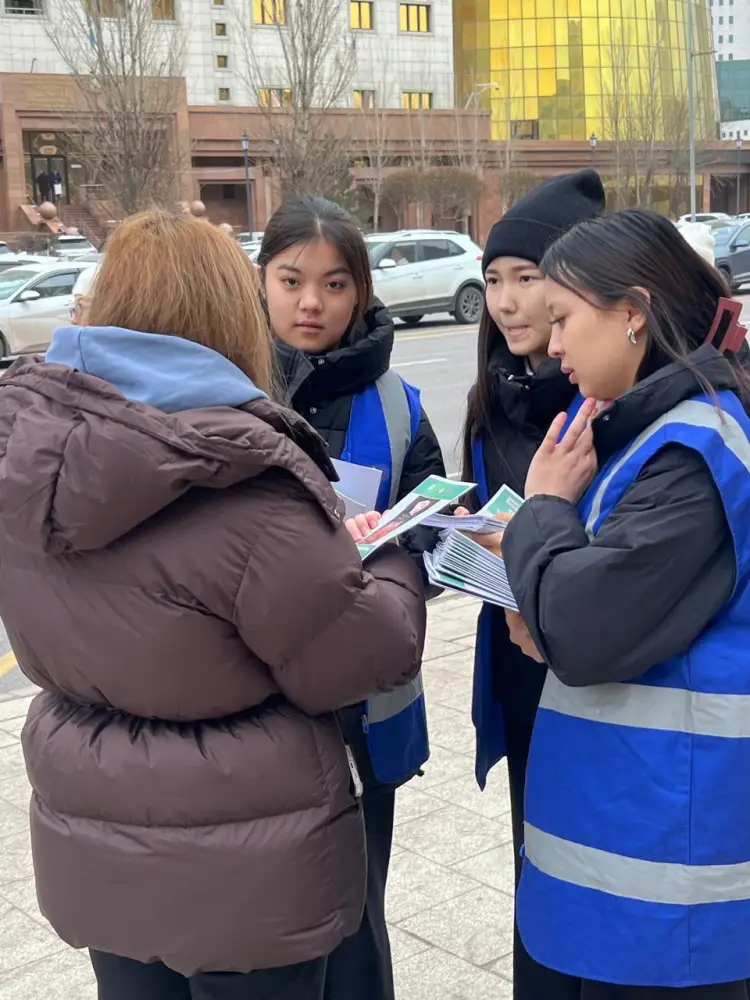 «Jarqyn Bolashaq»: акцию по профилактике лудомании провели на улицах столицы (5)