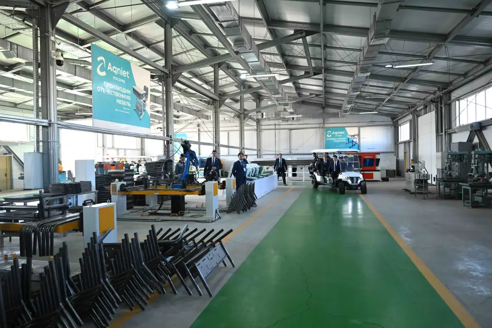 ТУРКЕСТАНСКАЯ ОБЛАСТЬ ПРЕВЫСИЛА ОБЪЕМ ОБЩЕГО ПРОДУКТА В 4 ТРЛН ТЕНГЕ И ВОШЛА В ЧИСЛО ЛИДЕРОВ РЕСПУБЛИКИ (3)