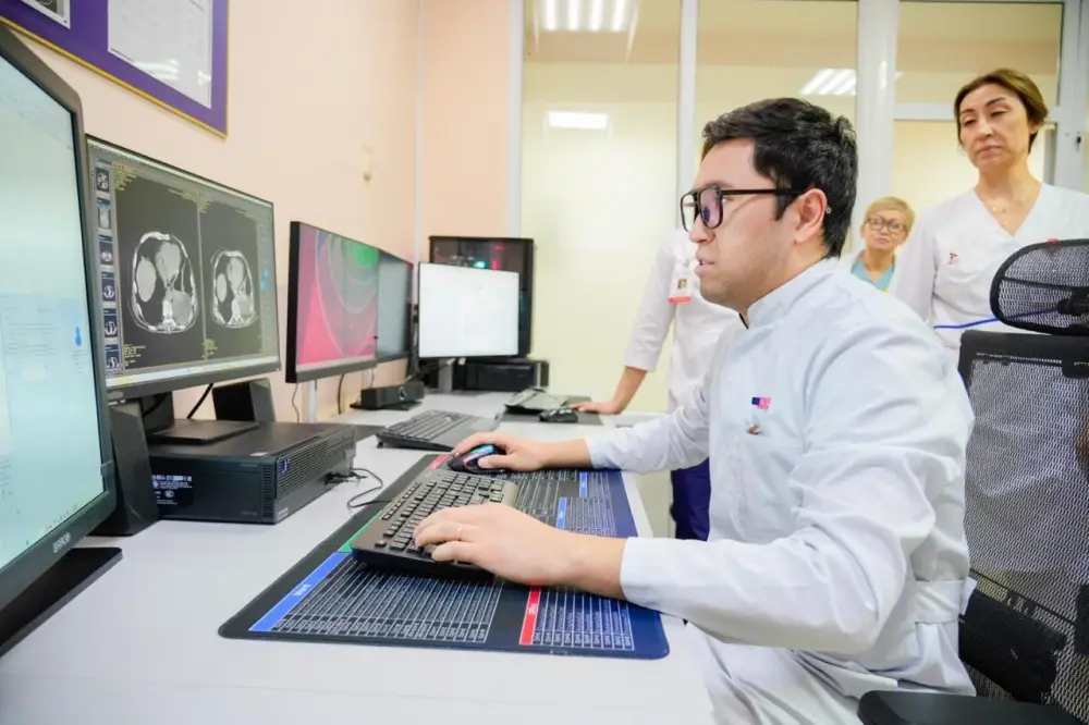 В Астане открылся высокотехнологичный Эндоскопический центр (3)