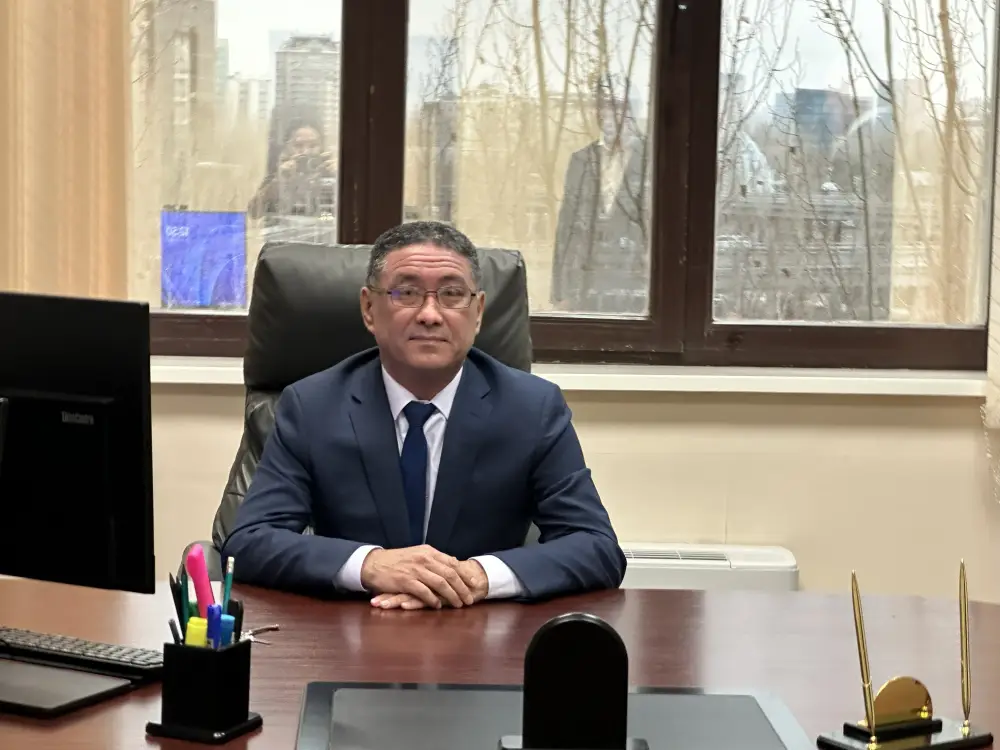 Вице-министр МСХ РК представил коллективу нового заместителя председателя Комитета ветеринарного контроля и надзора (2)