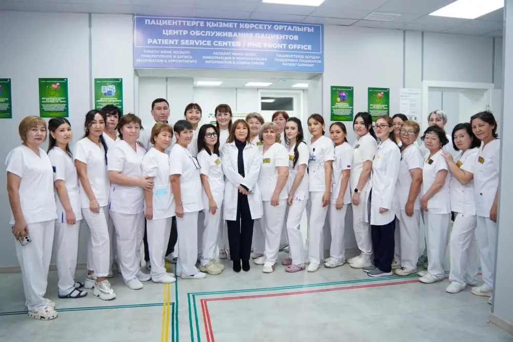 Министр здравоохранения и аким ВКО посетили ряд медицинских объектов (9)