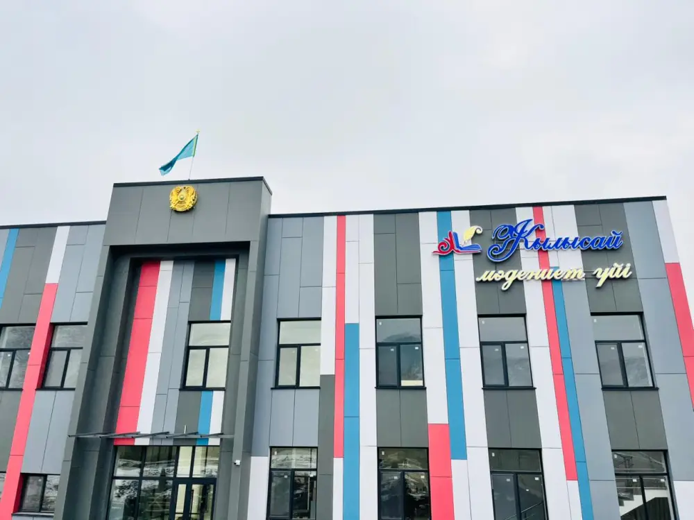 В селе Жылысай состоялось торжественное открытие нового Дома культуры (2)