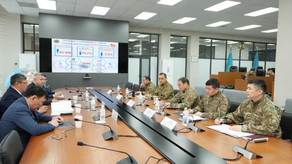 Руководство МЧС провело рабочую встречу с депутатами Сената Парламента (2)