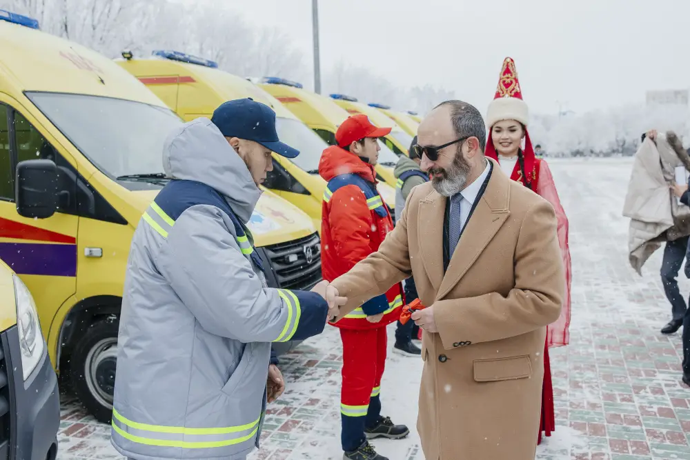 В Атырау пополнился автопарк службы скорой помощи (4)