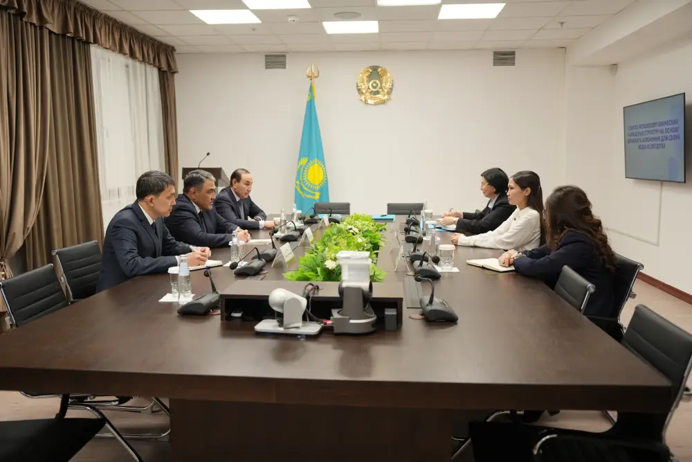 Школьница заключила меморандум с Министерством водных ресурсов и ирригации: министр Нуржан Нуржигитов встретился с автором научной разработки для сбора воды из воздуха (9)