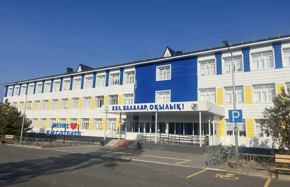 Бейбит Исабаев раскритиковал темпы ремонта Аксуской районной больницы (3)