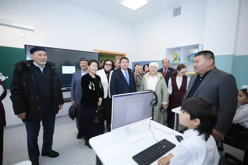 В Мангистауской области успешно завершён национальный проект «Келешек мектептері»: открыта 13-я школа (6)