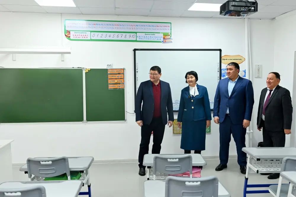 В средней школе Кызылкия в селе Тарлаулы Аягозского района провели капитальный ремонт (3)