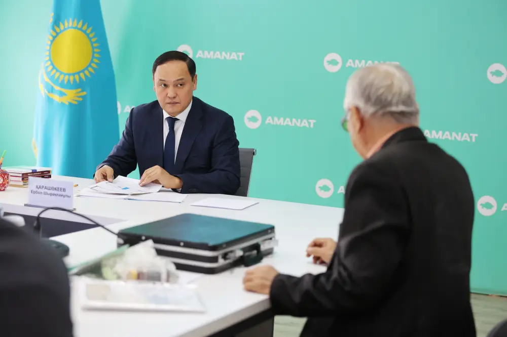 Ербол Карашукеев провел прием граждан (4)