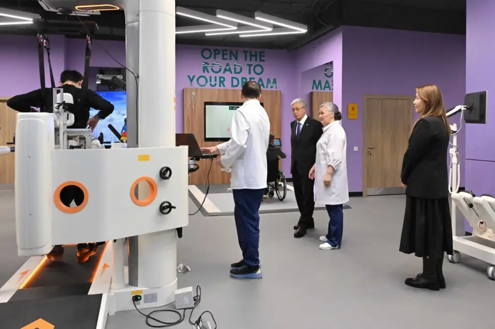 Президент осмотрел Центр инклюзивного спорта (2)