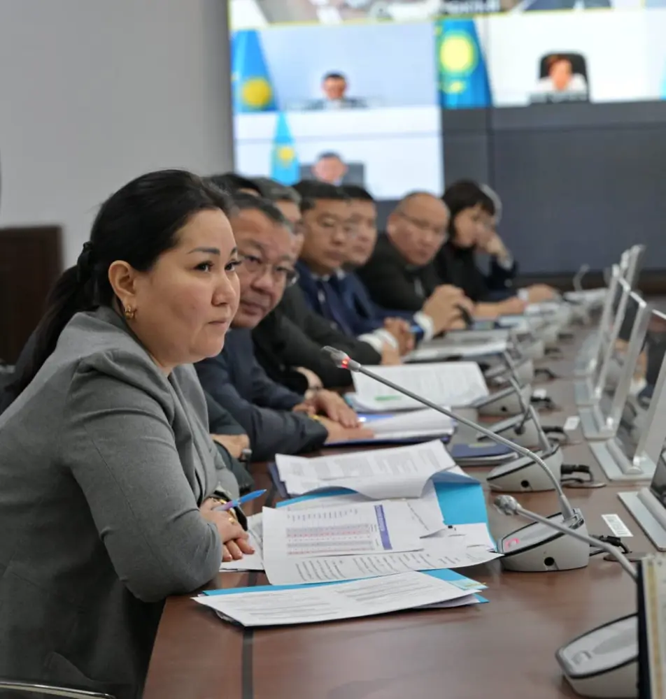 Сегодня в акимате области рассмотрели итоги социально-экономического развития региона за 11 месяцев и ожидаемые результаты за январь-декабрь 2025 года (7)
