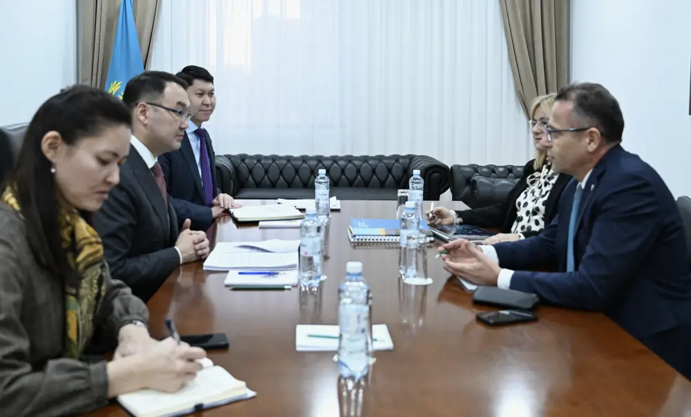 Казахстан и Всемирная организация здравоохранения укрепляют сотрудничество (3)