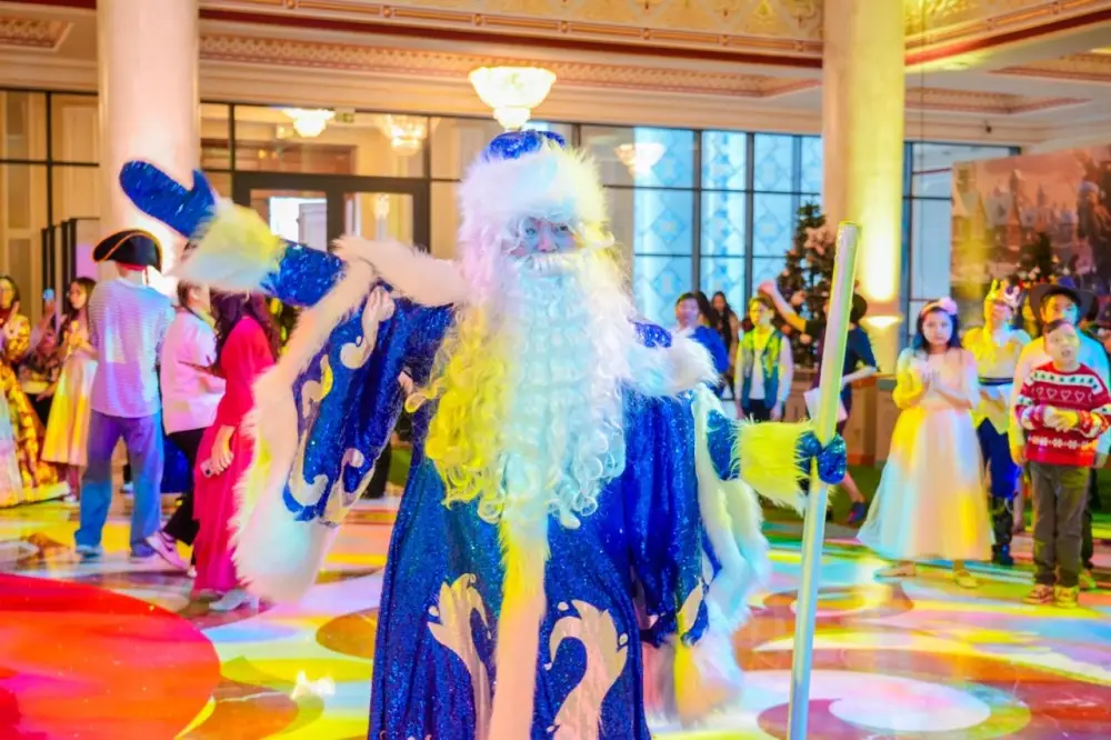 Президентская елка для малышей прошла в Астане (3)