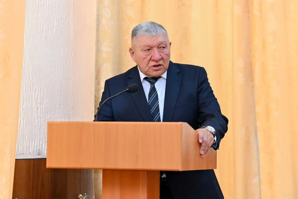 Аким области представил нового акима Кокпектинского района (10)