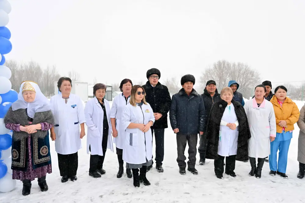Аким области посетил село Ер-Кабанбай Урджарского района (2)