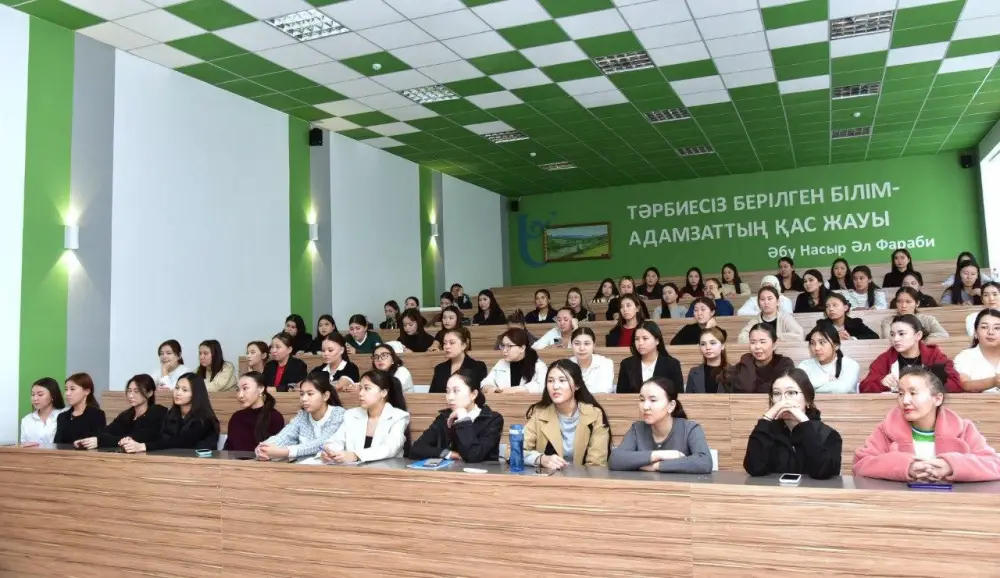 В Казахстане укрепляется система волонтёрской помощи при чрезвычайных ситуациях (2)