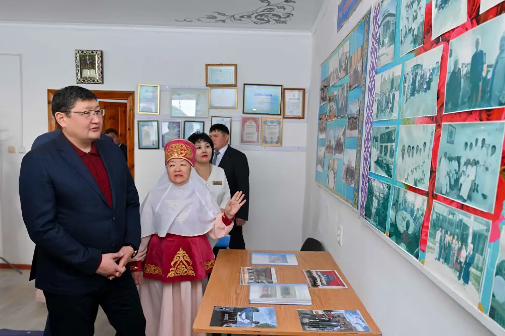 Аким области познакомился с жизнью села Шынкожа (5)