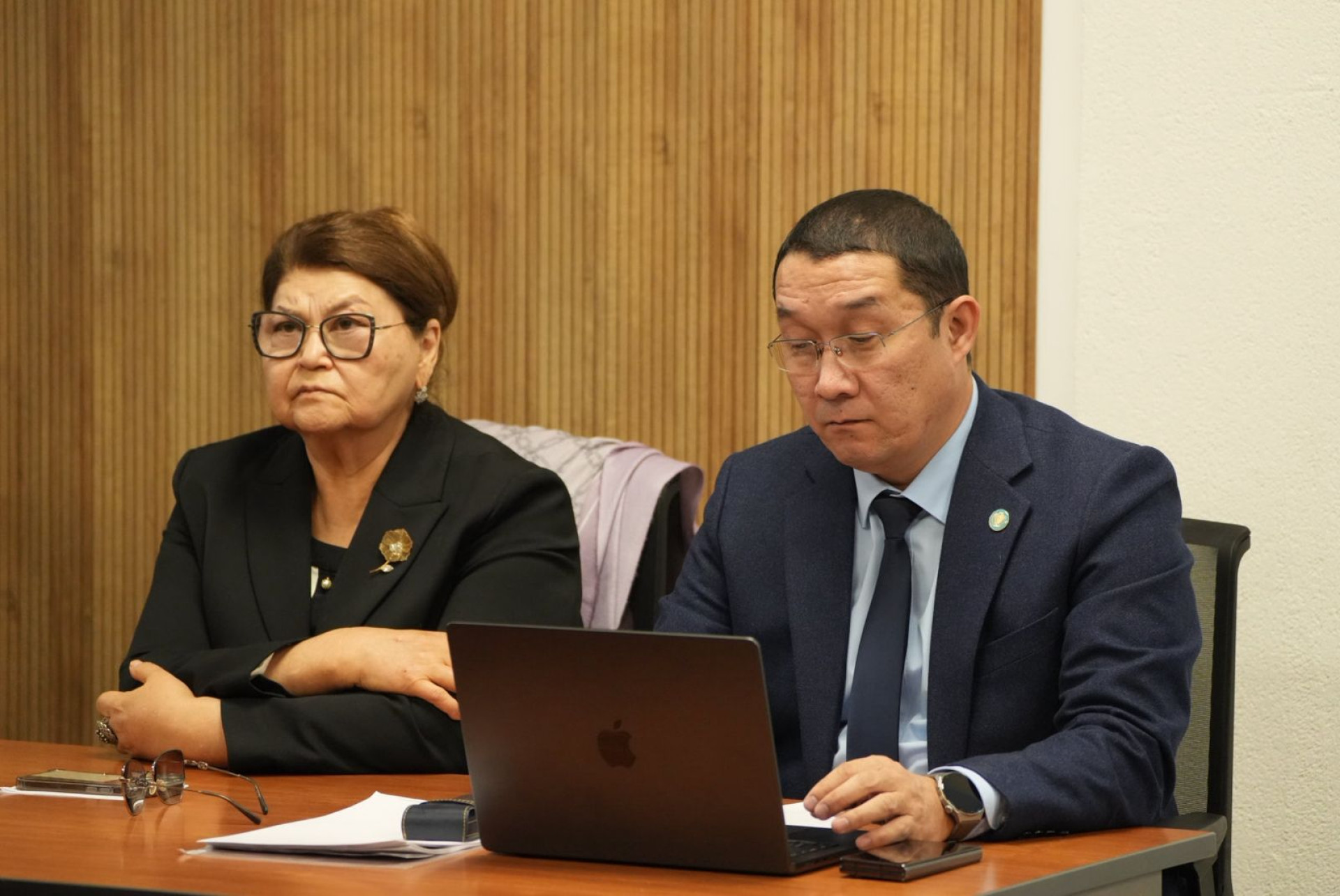 мать Бишимбаева