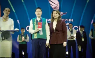 В Астане завершилась Республиканская олимпиада по естественно-математическому направлению: 200 школьников стали победителями