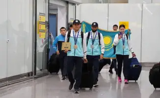 Казахстанские кикбоксеры завоевали 20 медалей на чемпионате мира в Абу-Даби