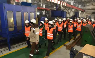 Студенты и молодые исследователи решают реальные производственные задачи на хакатоне в Караганде