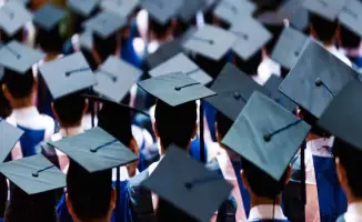 116 ВУЗов Казахстана: 678,1 тыс. студентов, 42,2% из них государственные