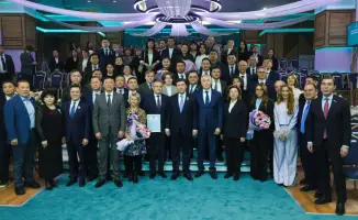 Партия AMANAT представляет результаты проекта «Қарызсыз қоғам», направленного на улучшение финансовой грамотности и поддержку населения в управлении долгами